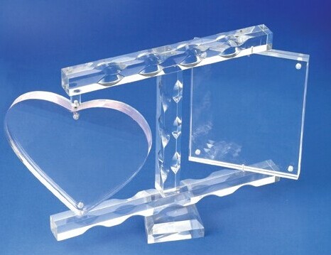 東莞品佳有機玻璃專業(yè)制作高端大氣上檔次的工藝品